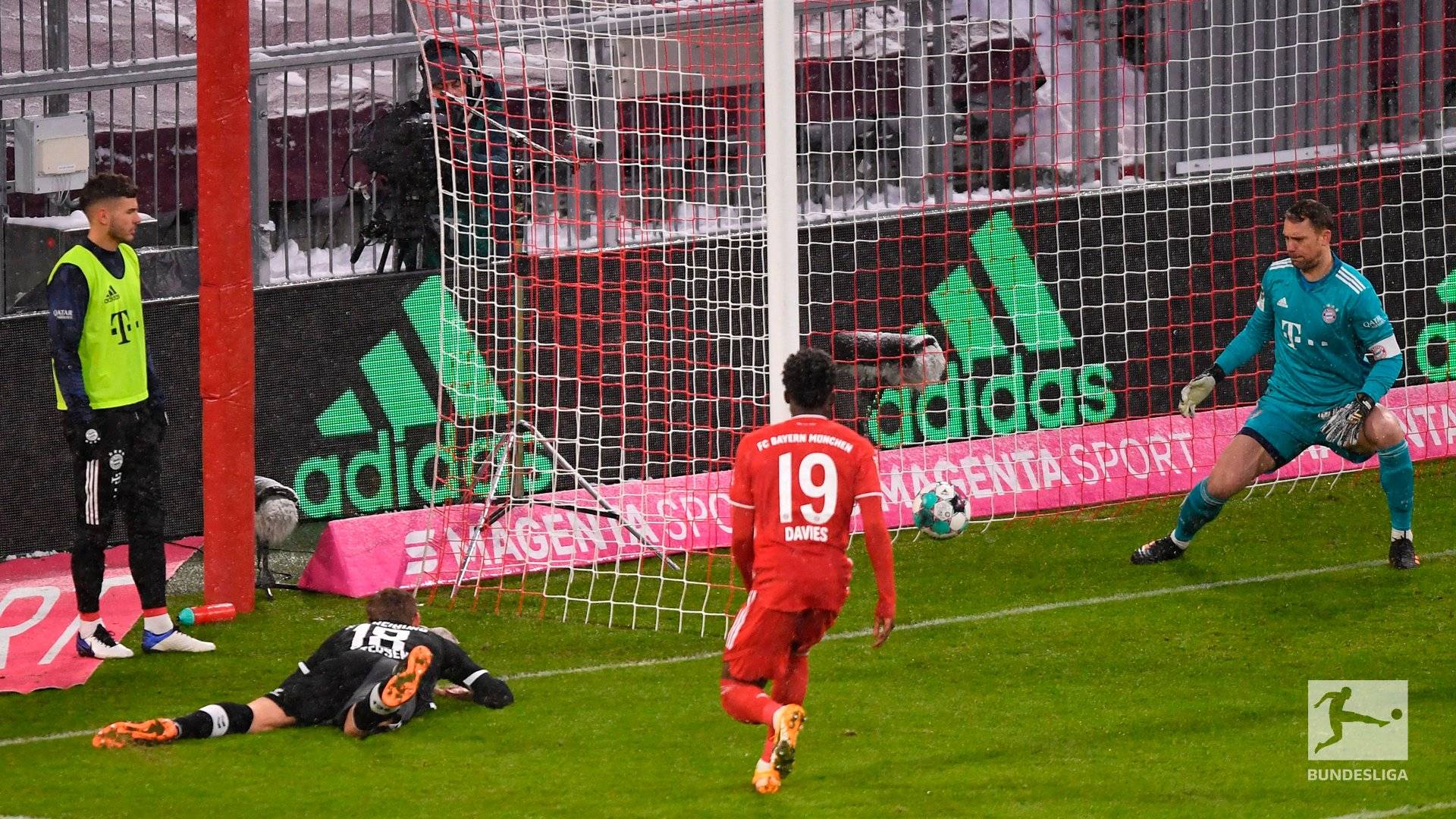 关于山东男篮训练开放日，转会期门线救险引欢呼，德国杯在即，年轻球员得到机会的信息-九游体育官网