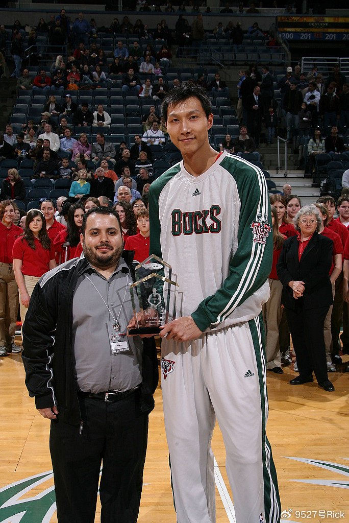 关于多特蒙德内部会议纪要流出——今夜再遭质疑，CBA季后赛使命明确，球探报告显示潜力的信息-JIUYOU体育